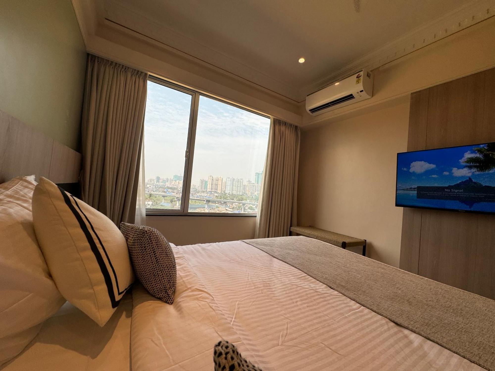 Hotel Mumbai House, Malad Exterior photo